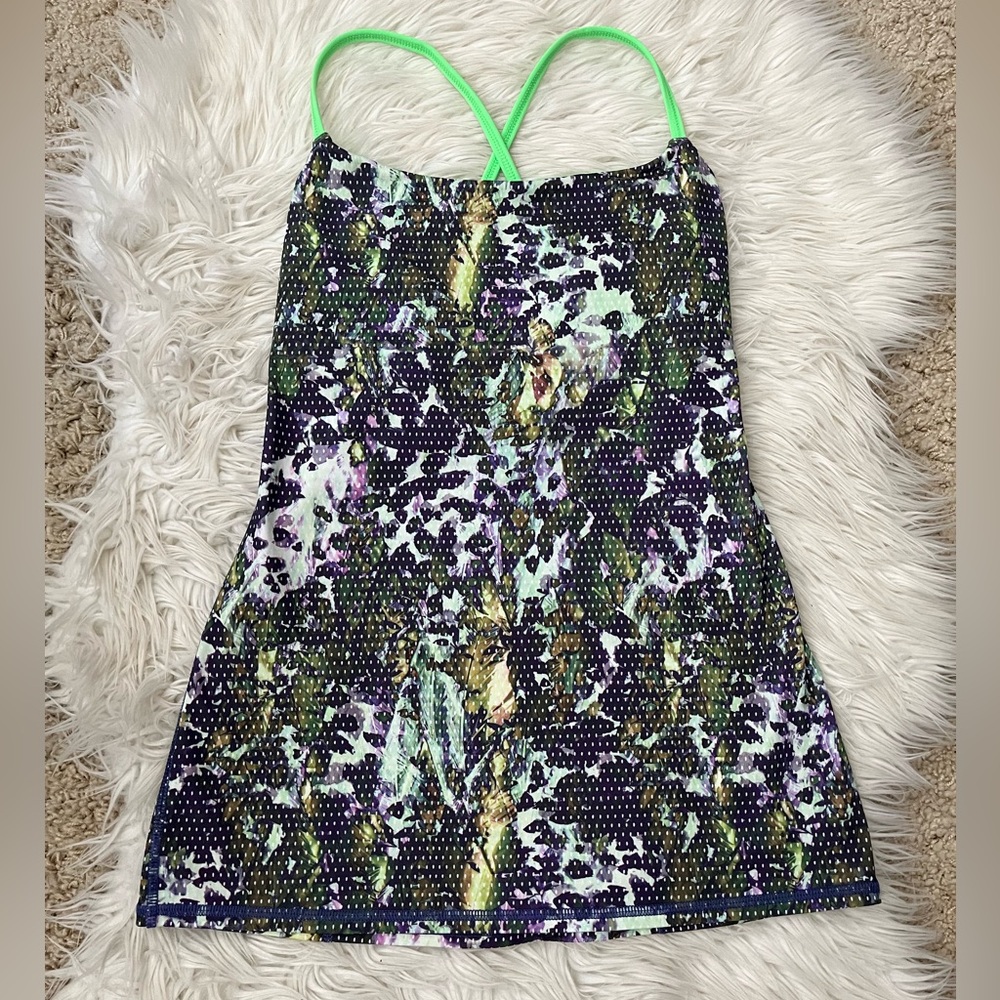 {Lululemon} Dancing Warrior Tank in Floral Sport White Multi / Pistachio - 4
